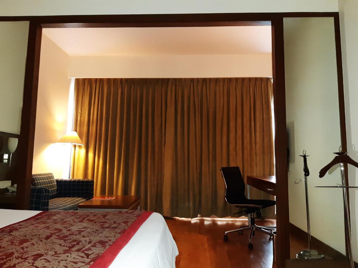 Trinity Hotel Bengaluru Εξωτερικό φωτογραφία
