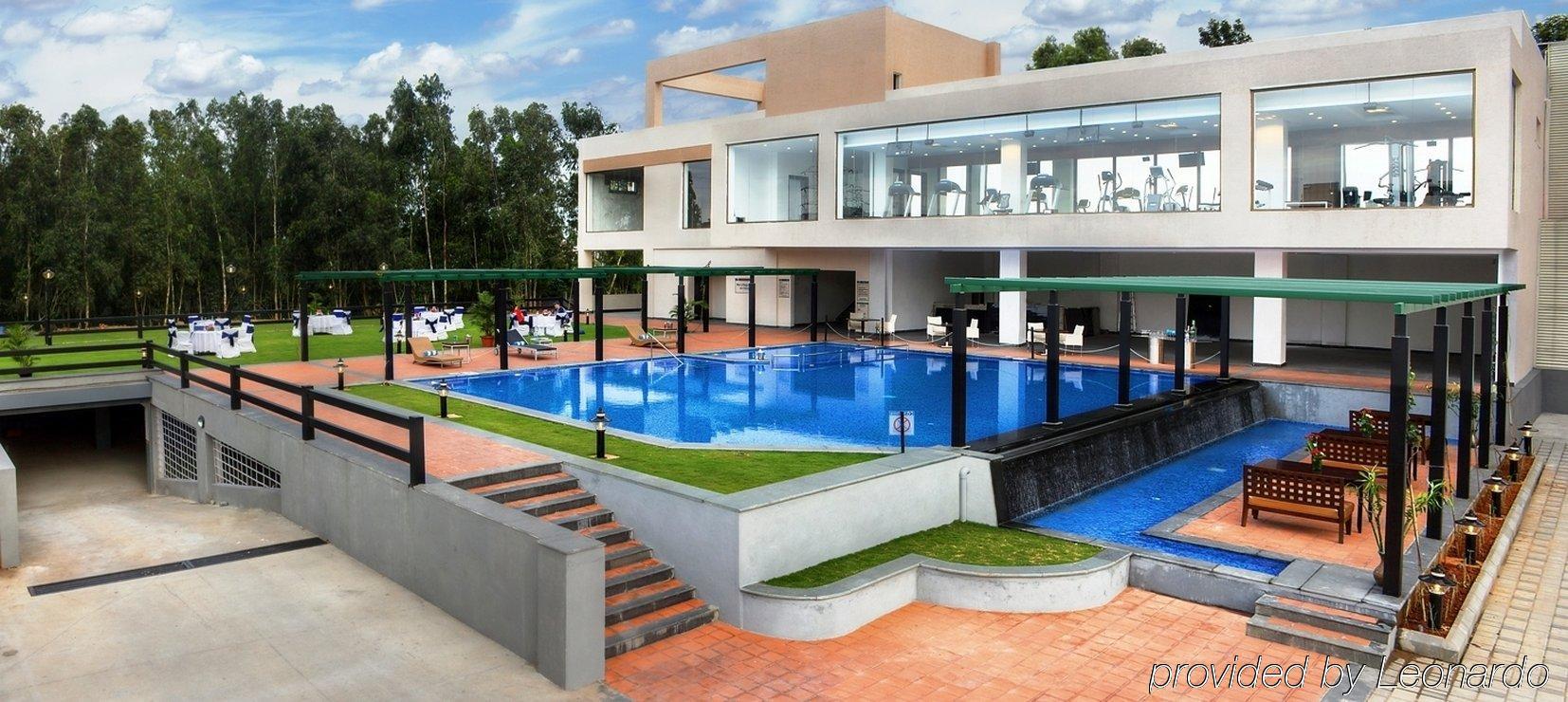 Trinity Hotel Bengaluru Εξωτερικό φωτογραφία