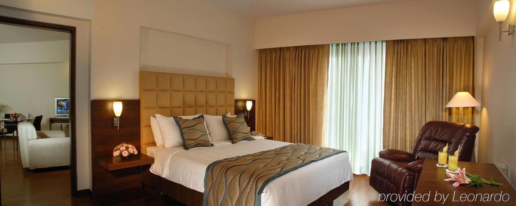 Trinity Hotel Bengaluru Εξωτερικό φωτογραφία